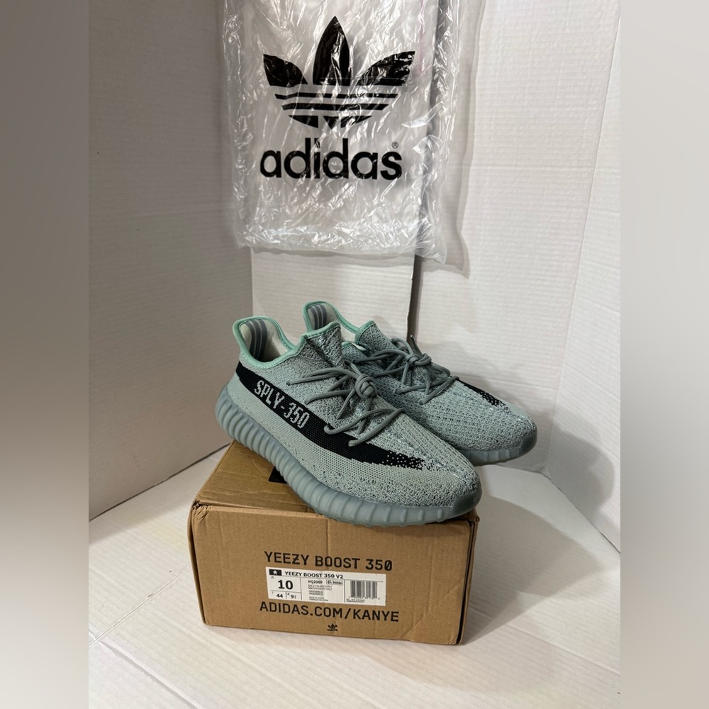Size 10 - Adidas  Yeezy Boost 350 V2 Salt/black 2022 HQ2060 *Excellent with box